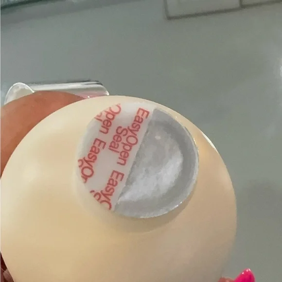 Tan-Luxe The Gradual Tan Lotion - Picture 8 of 10